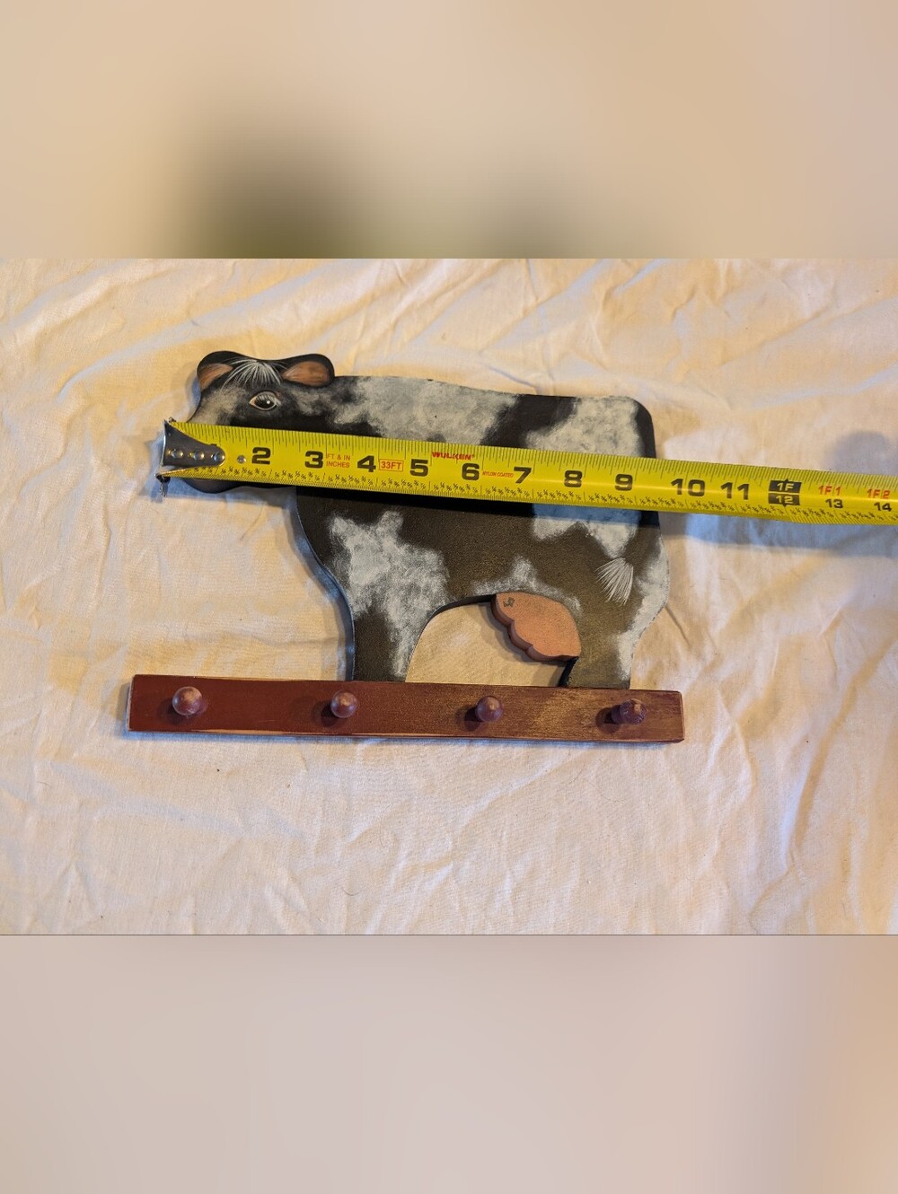2/20$ Vintage Black and White Cow Wooden Wall Hook Rack with Brown Pegs - Picture 3 of 4